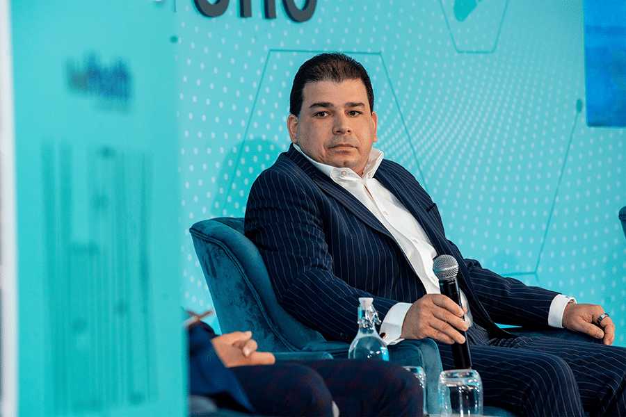 Durante el panel, Fedor Vidal
