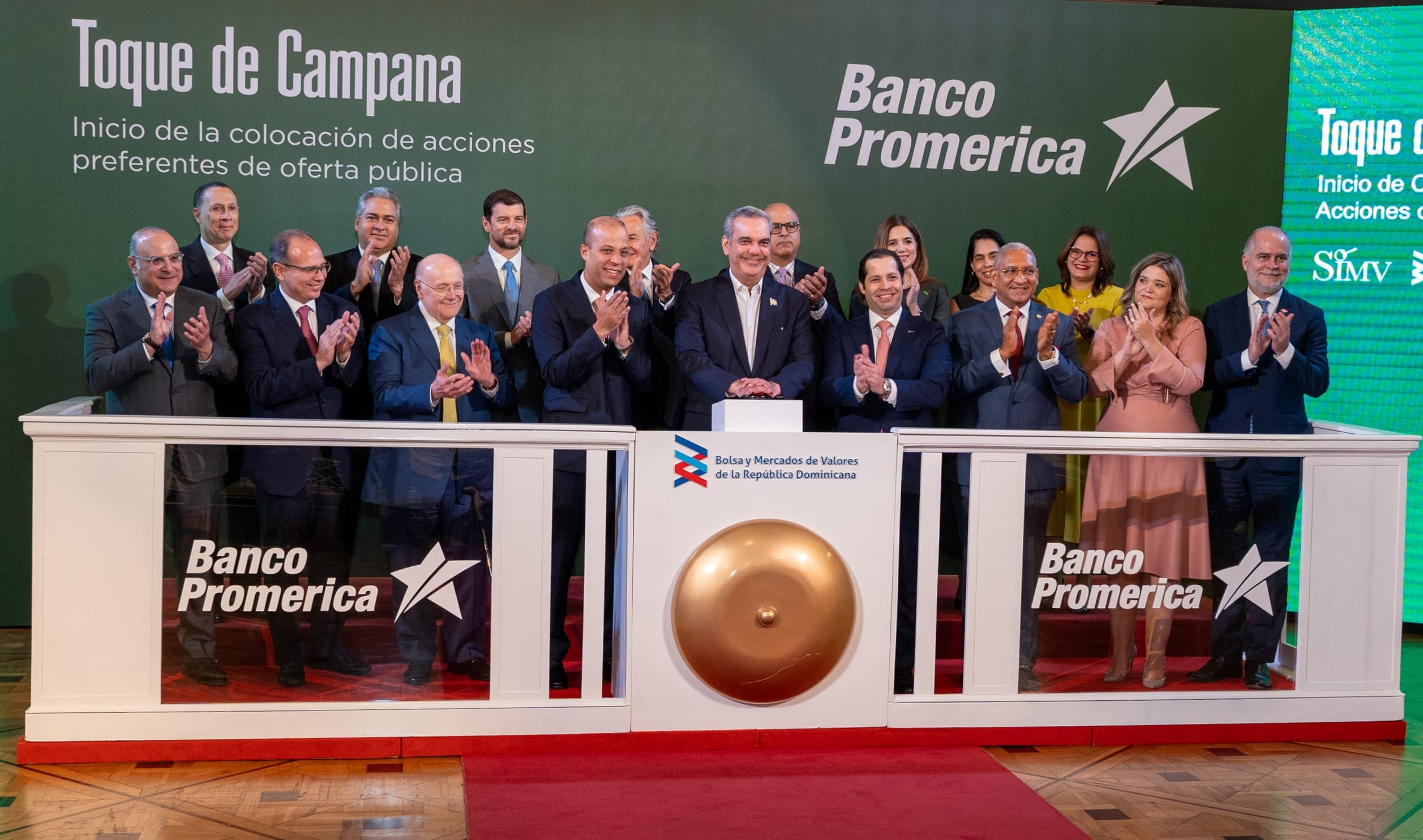 Presidente Abinader da campanazo