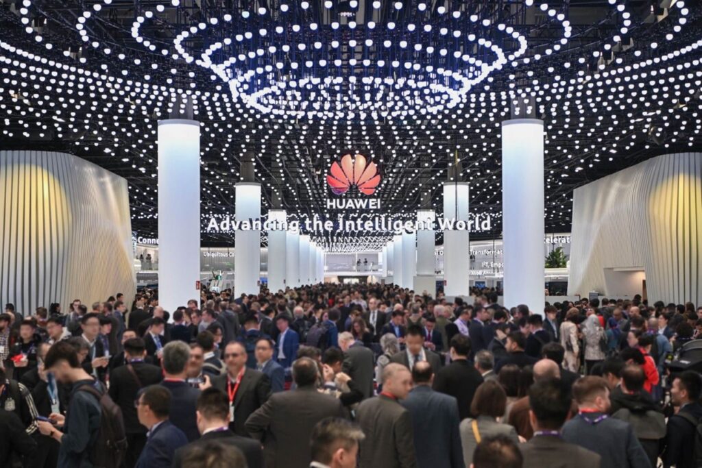 Stand-de-Huawei-en-el-MWC-Barcelona-2024