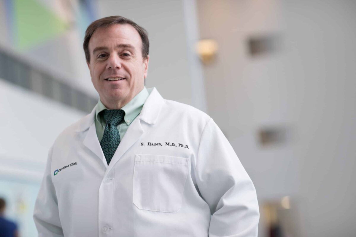 El doctor Stanley Hazen, presidente del departamento de Ciencias Cardiovasculares y Metabólicas en el Instituto de Investigación Lerner