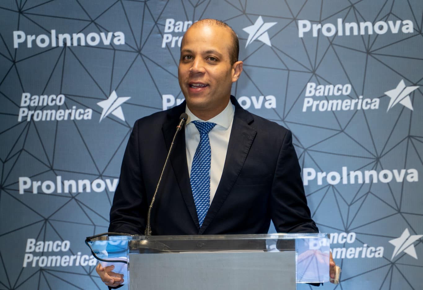 Carlos Julio Camilo, presidente ejecutivo de Banco Promerica