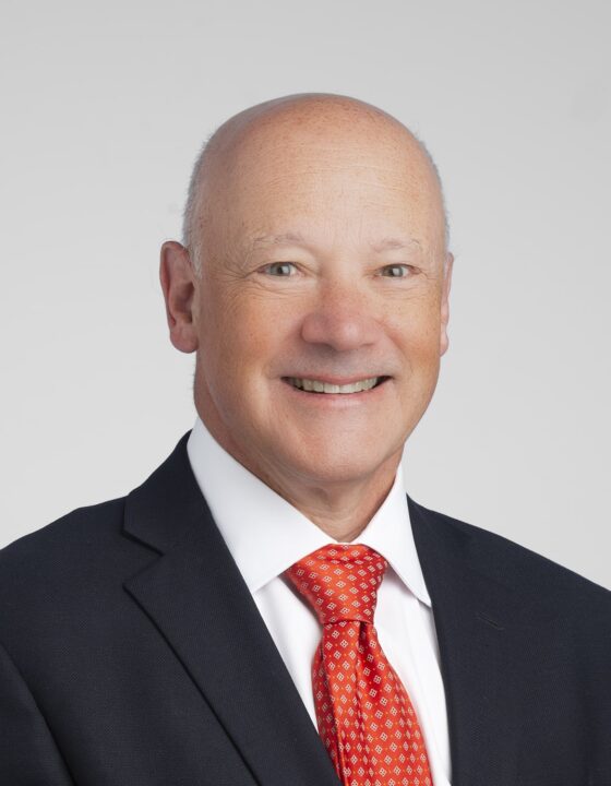 El neurooncólogo Mark Malkin de Cleveland Clinic